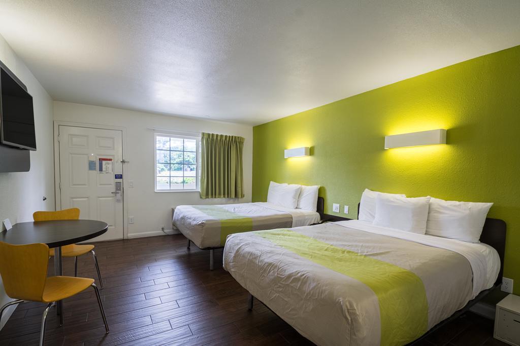 Fisherman'S Cove Inn Monterey Luaran gambar